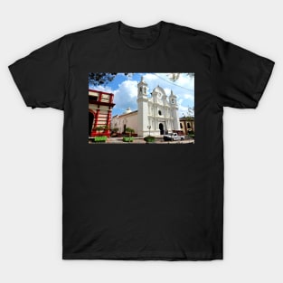 Honduras - Eglise de Santa Rosa de Copán T-Shirt